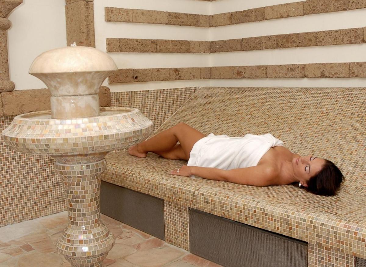 Spa Residence Carbona Heviz Apartments Kakadu 203 B Eksteriør billede